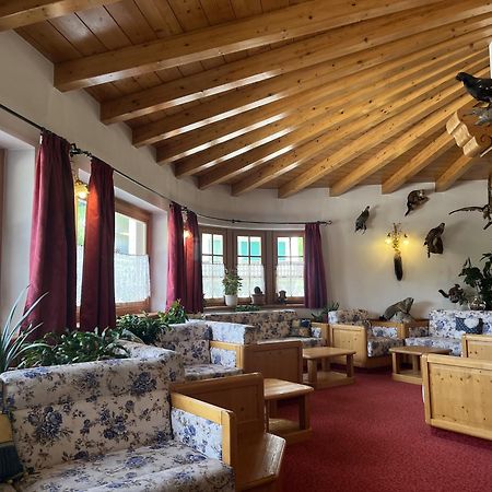 Dolomiten Hotel Irma Canazei Eksteriør bilde