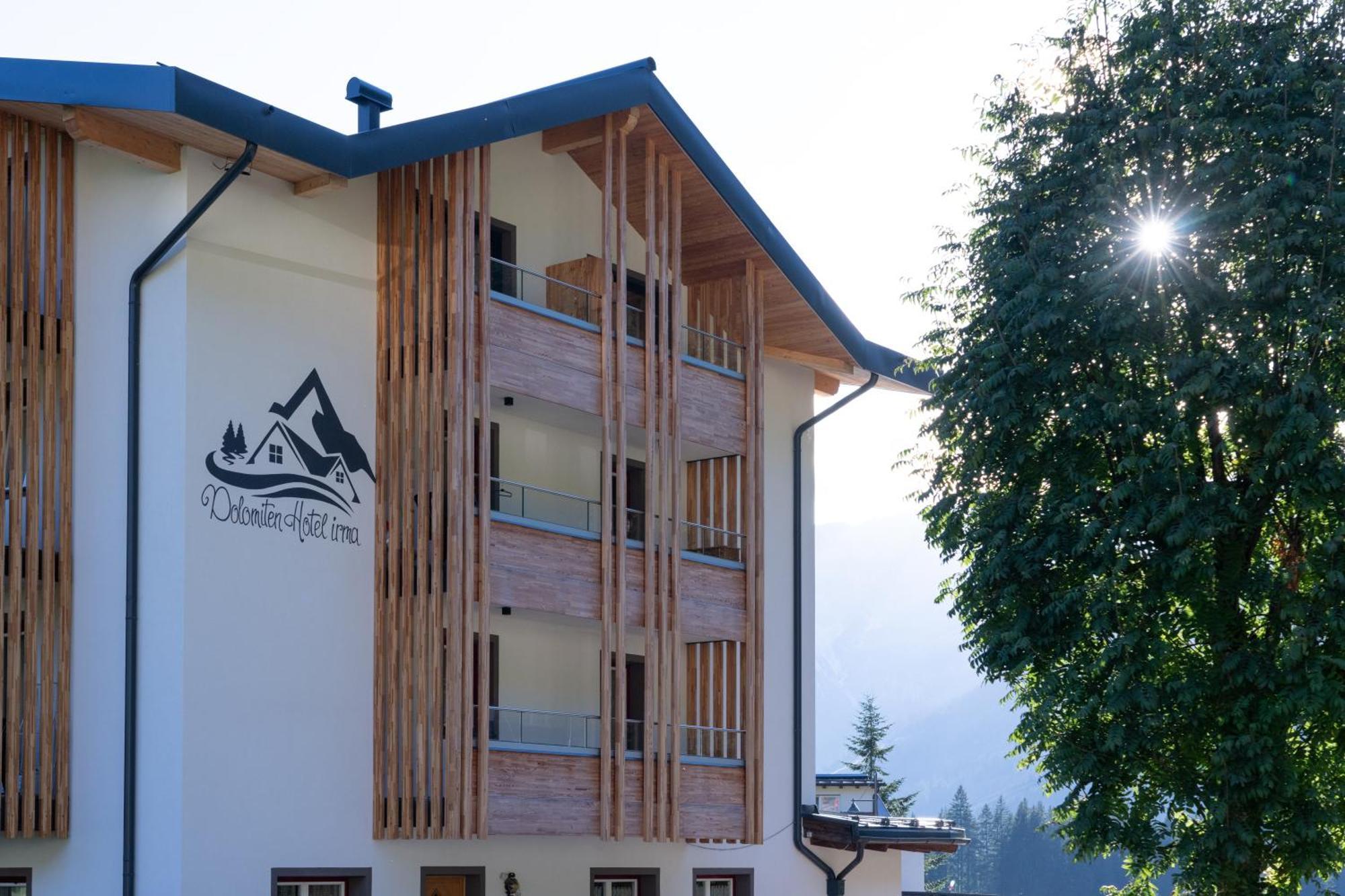 Dolomiten Hotel Irma Canazei Eksteriør bilde